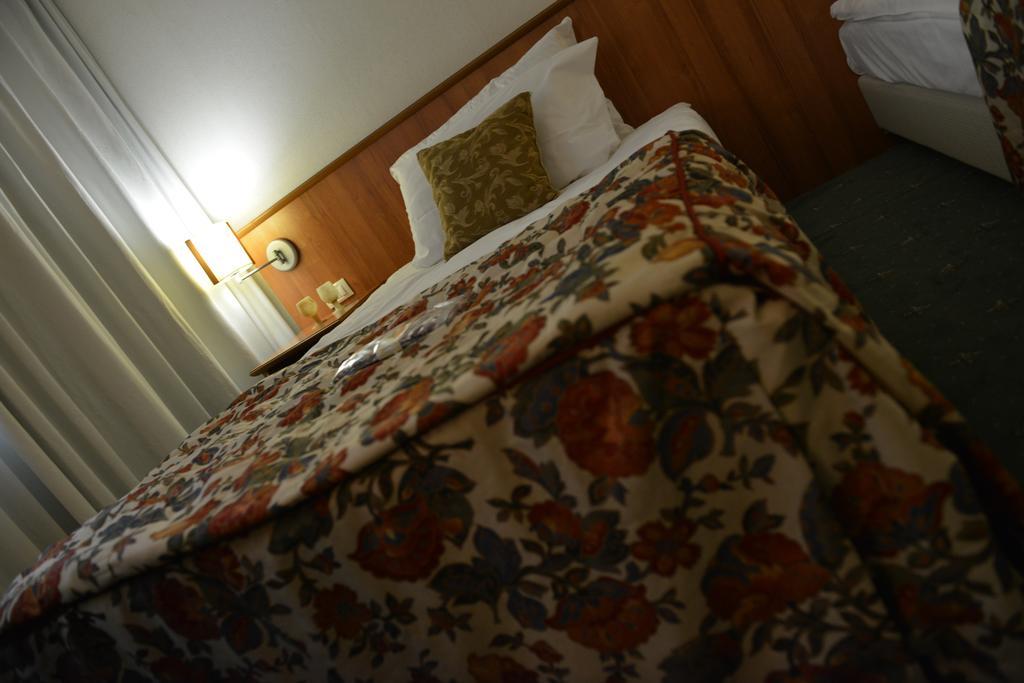 Hotel Karpos Skopje Ngoại thất bức ảnh