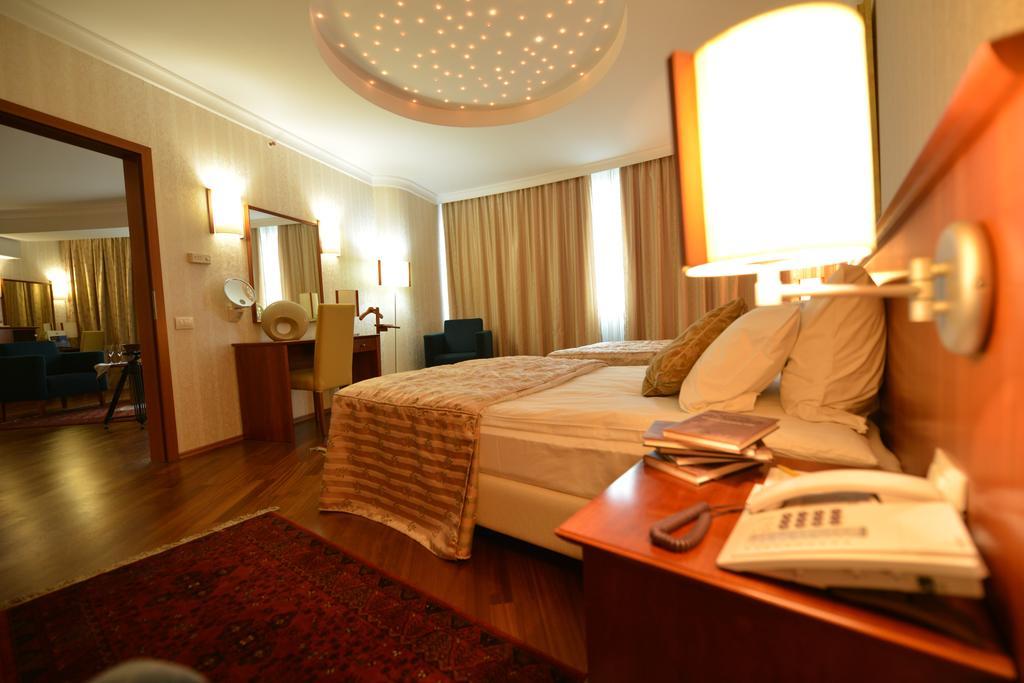 Hotel Karpos Skopje Ngoại thất bức ảnh