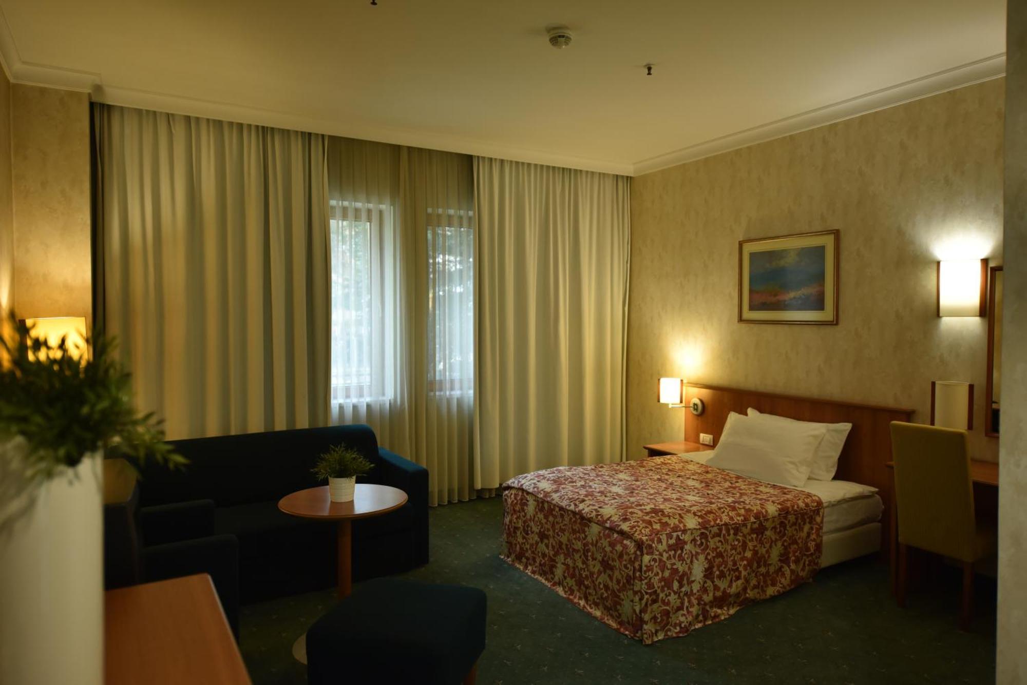 Hotel Karpos Skopje Phòng bức ảnh