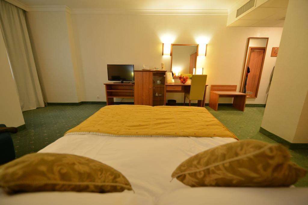 Hotel Karpos Skopje Phòng bức ảnh