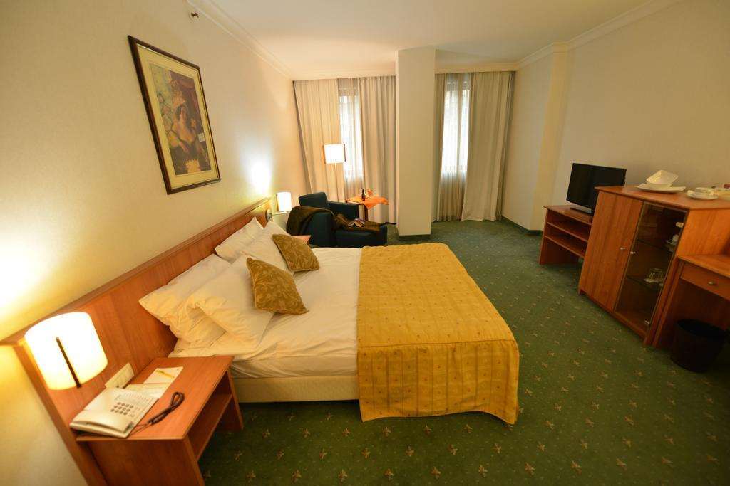 Hotel Karpos Skopje Phòng bức ảnh